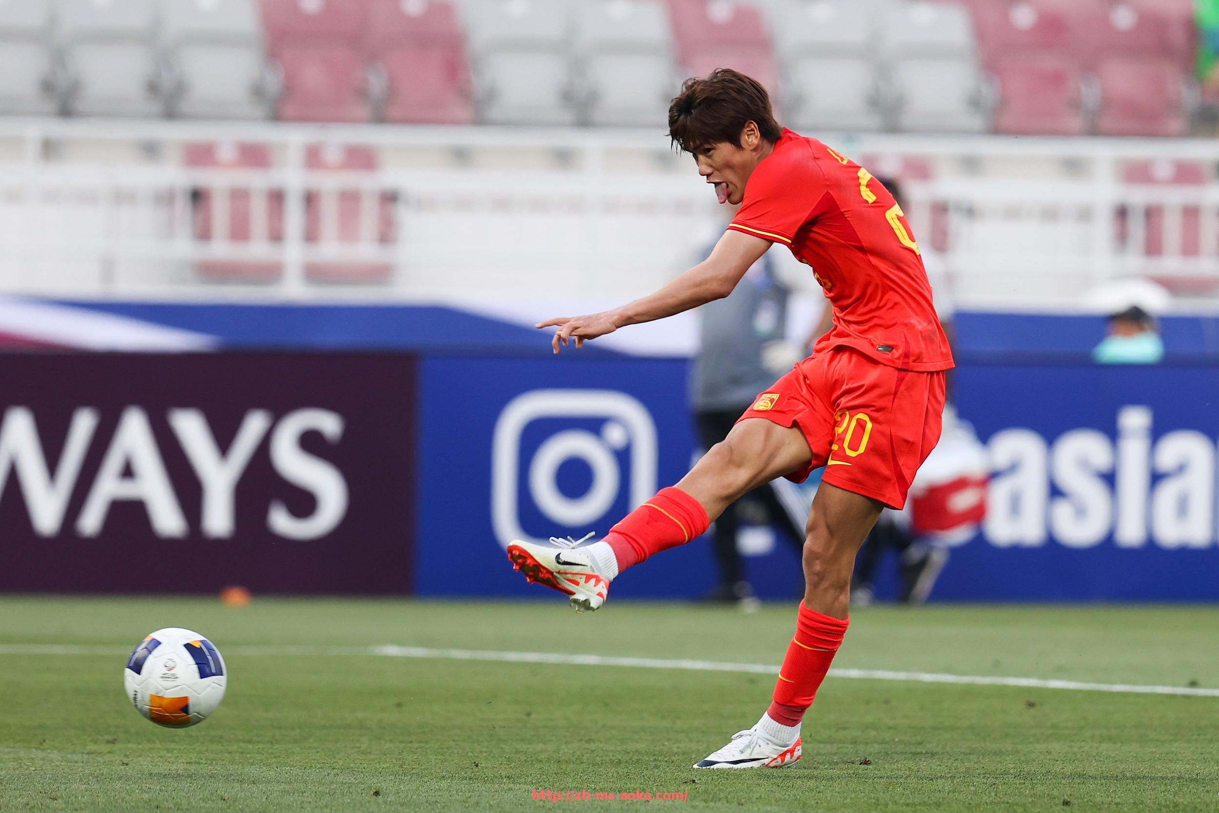 澳客足彩-英超球队球员高清图片精选与队内介绍图册