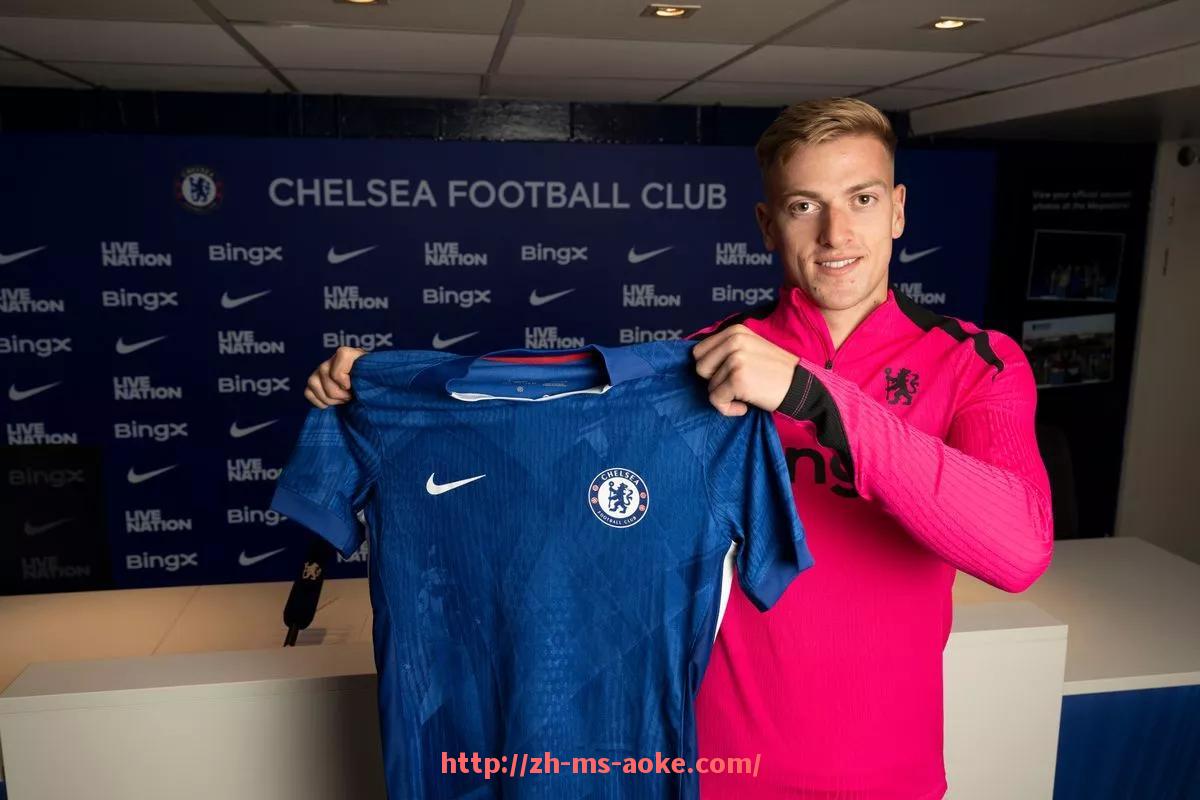 澳客足彩-世俱杯技术团队组建流程解析：人员构成与职责分配标准